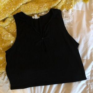 ✨ SALE ✨ Black crop top